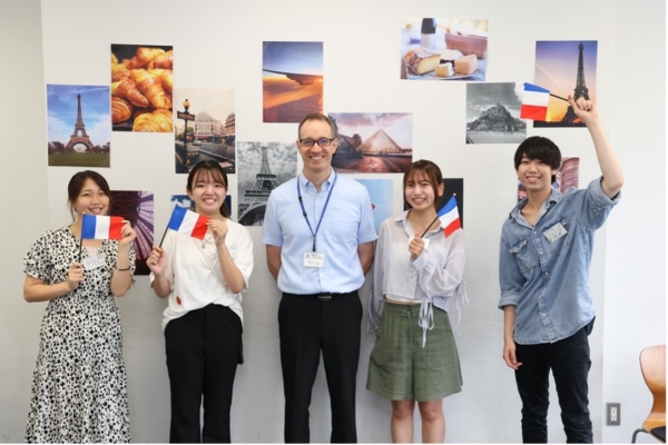 外国語学部　フランス語学科にて